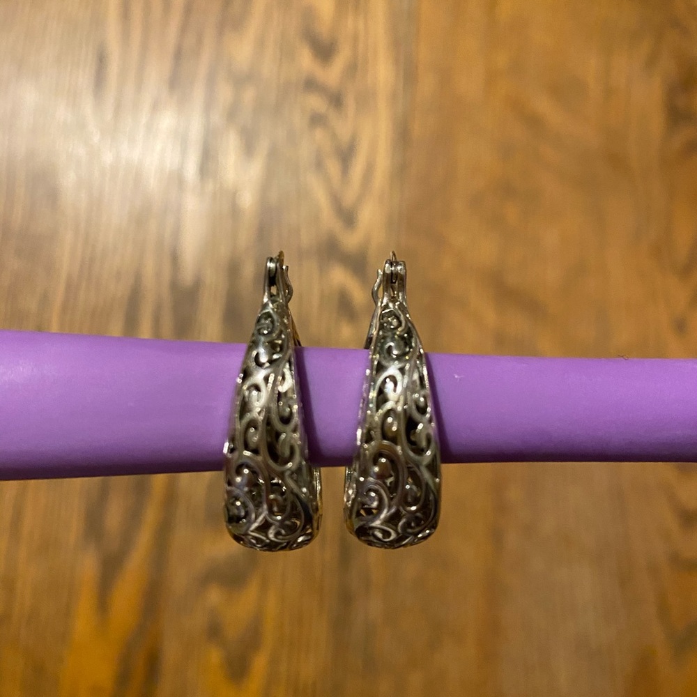 Sterling silver filigree hoop earrings